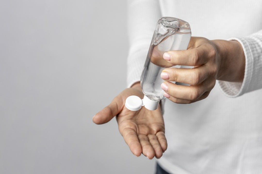 Em meio a pandemia do novo coronavírus, as indústrias precisam tomar diversos cuidados para continuar em atividade. Saiba mais neste artigo.